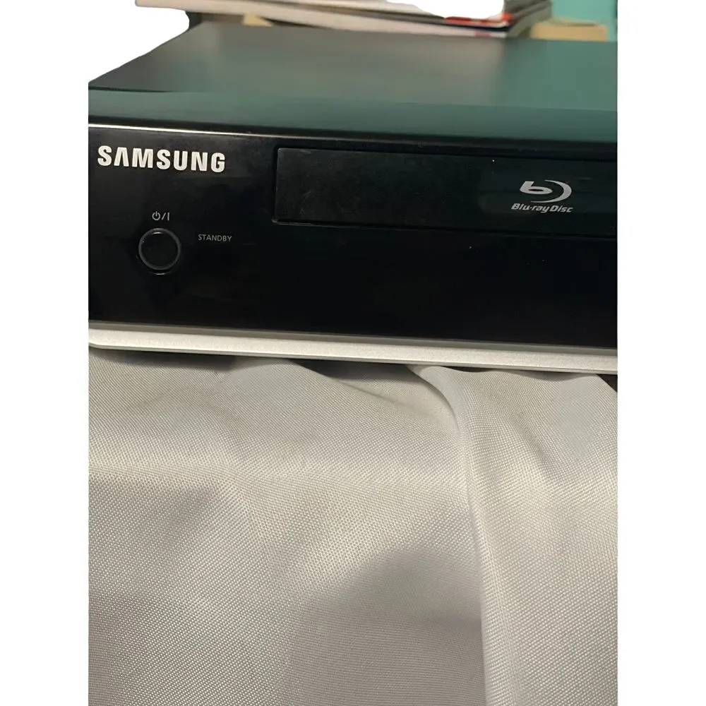 Samsung Blu-ray‎ Player with Discs - High-Quality Home Entertainment System